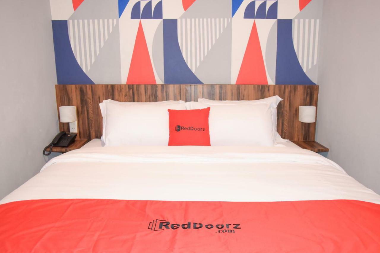 Reddoorz Plus Near Unimed Medan Hotel Bagian luar foto